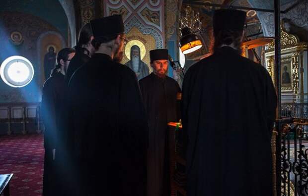 Братия Валаамского монастыря вступила в Успенский пост Братия Валаамского монастыря вступила в Успенский пост