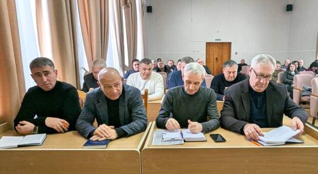 Глава Шовгеновского района обсудил последствия снегопада