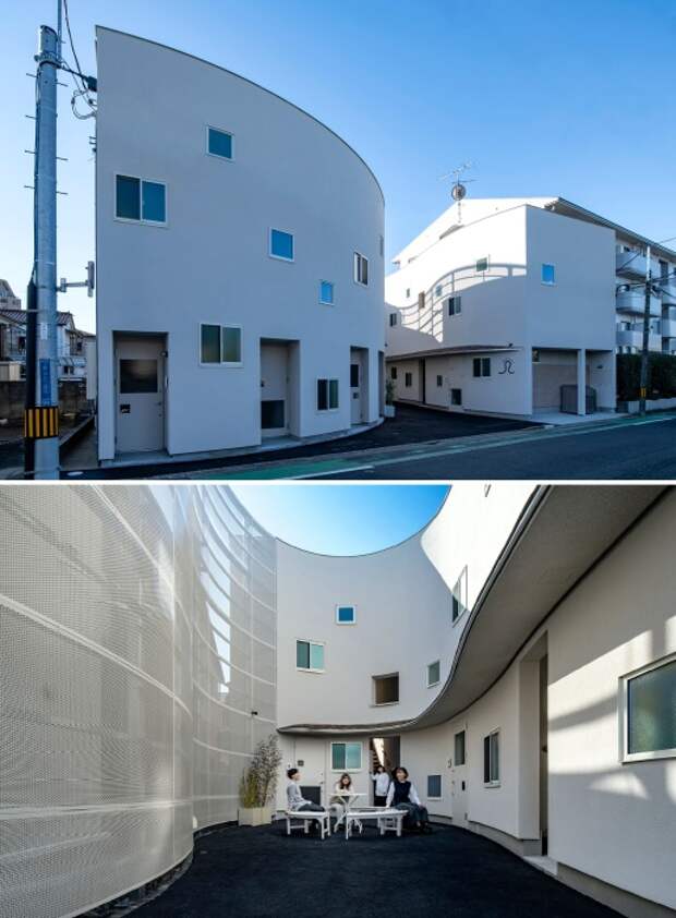 Оригинальная форма здания предлагает заглянуть во внутренний дворик, где организована общая зона отдыха для жильцов (Kubomi Apartments, Токио).