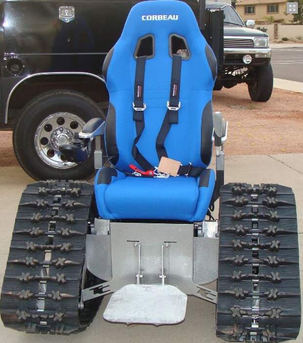 Инвалидное кресло для любителей острых ощущений (14 фото)