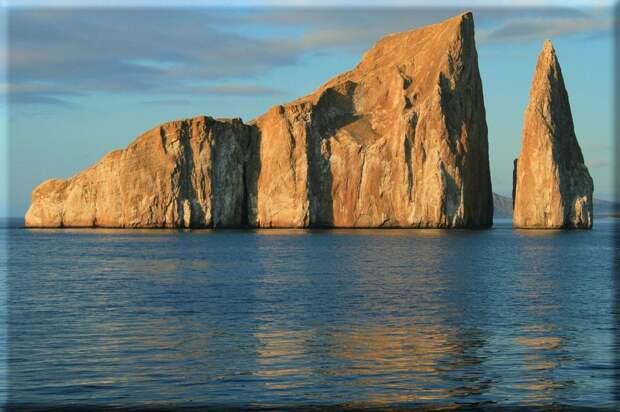 rocks13 Самые красивые и необычные морские скалы