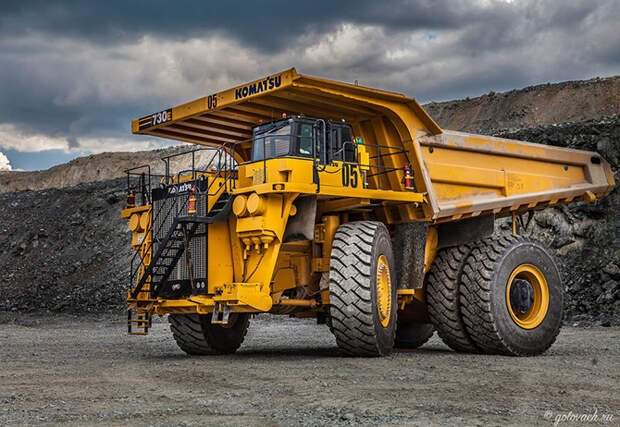 Механические монстры: самосвал Komatsu