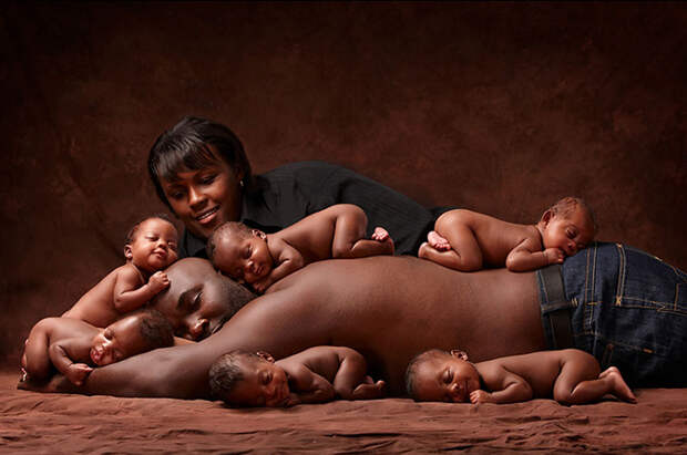 mcghee-sextuplets-recreate-photo-2