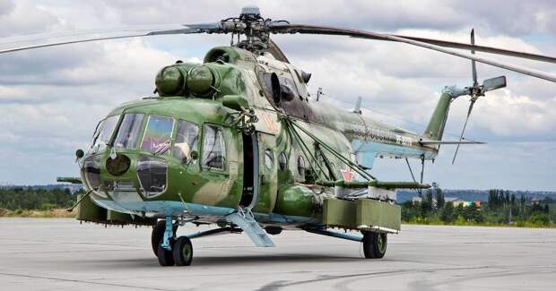 В аэропорту Внуково разбился боевой вертолет Ми-8