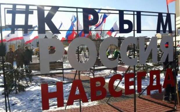 Школы Севастополя за 2 года в России получили больше техники и мебели, чем за 25 лет при Украине