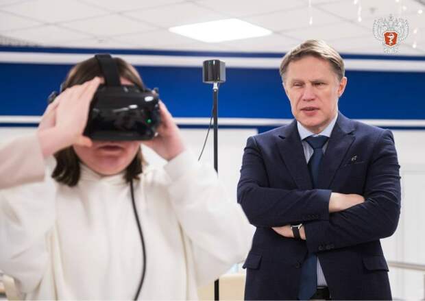 Министр здравоохранения РФ исполнил мечту юной нижегородки