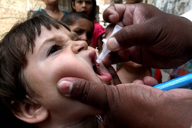 ВОЗ уже 30 лет заявляет о победе над полиомиелитом, но люди от него умирают
