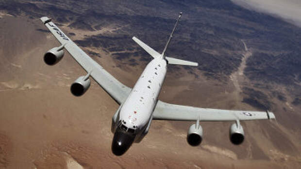 Американский самолет-разведчик RC-135U
