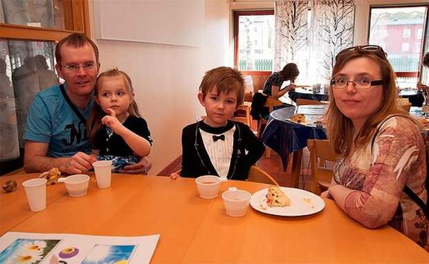 Пасхальный праздник в Лулео, в котором приняли участие представители Шведской церкви. Фото из архива протоиерея Виталия Бабушина