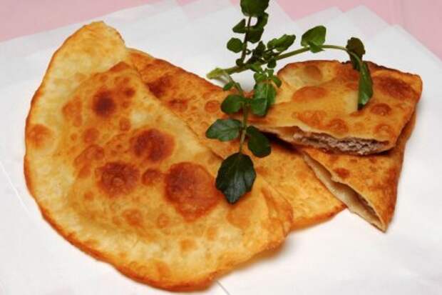 Заварное тесто для чебуреков с мясом