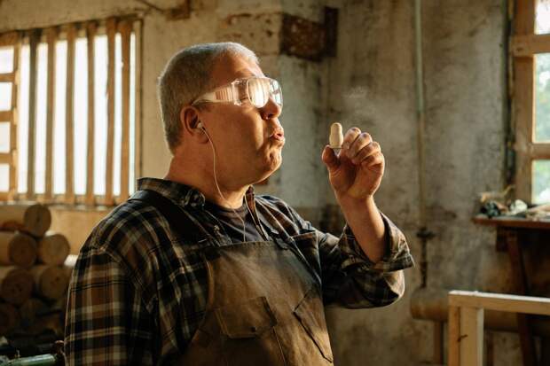 «Мистер Ноготь»: Пилите, Шура, пилите