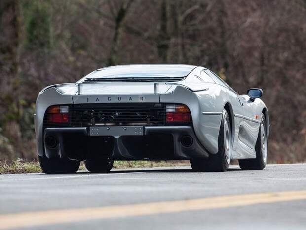 Jaguar XJ220 – не добившийся успеха суперкар jaguar, jaguar xj220, авто, автоаукцион, автомобили, олдтаймер, спорткар, суперкар