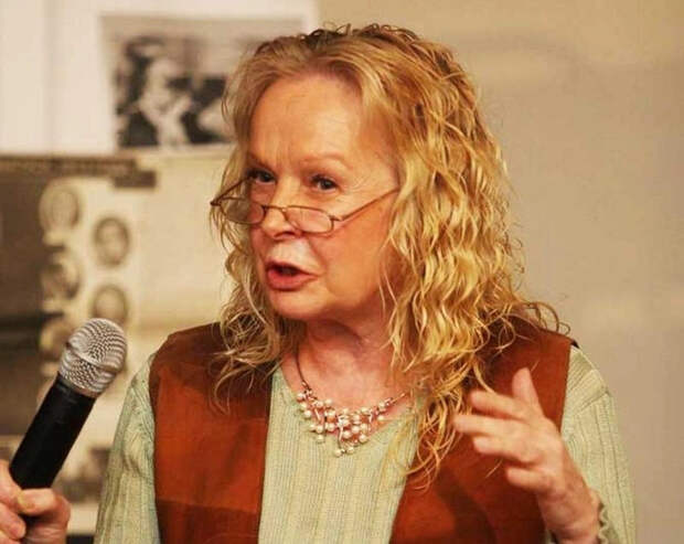 «Ее жизнь разрушило горе»: как 65-летняя звезда «Большой перемены» скончалась в одиночестве на греческом курорте