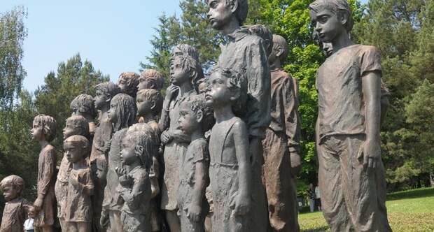 Уникальный и потрясающий памятник детям -жертвам фашистов в Лидице(Чехия)