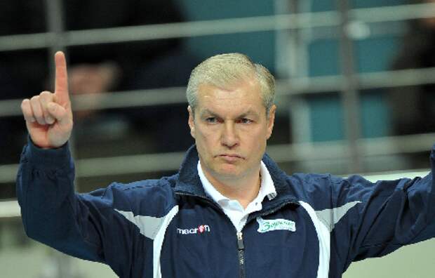 Главный тренер женской сборной России по волейболу назвал причины неудач команды