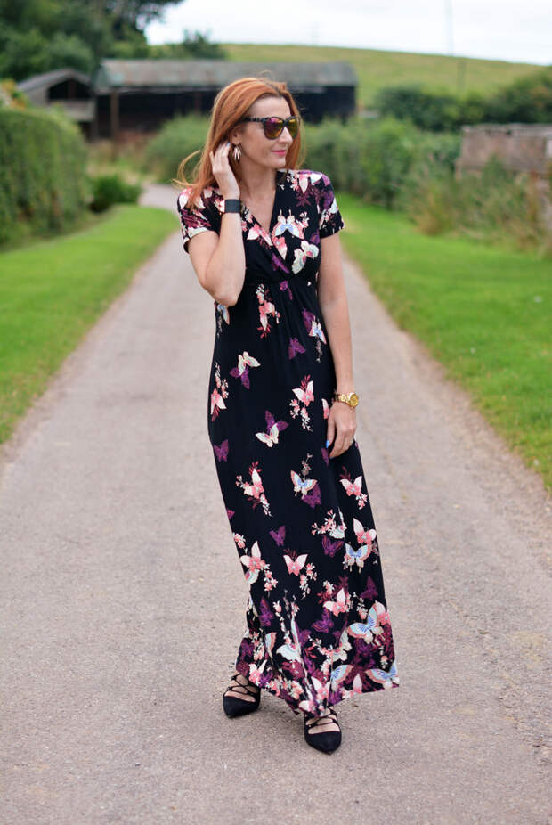 Butterfly print maxi dress, black lace-up shoes