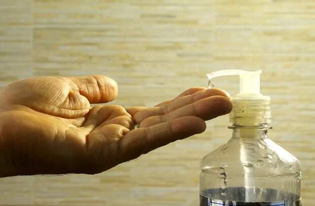 Как сделать антисептик для рук: антибактериальное средство своими ...