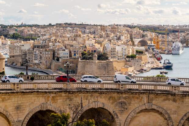 Европейская страна выбрала необычный способ борьбы с пробками