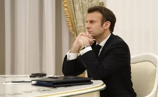 СМИ: во втором туре президентских выборов во Франции лидирует Макрон