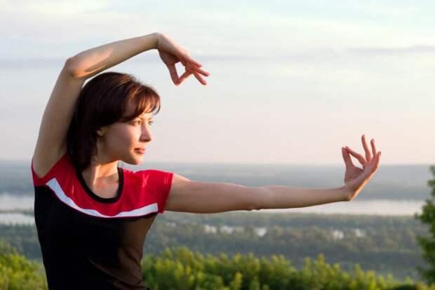 Тай-чи: медитируем в движении Fitness+