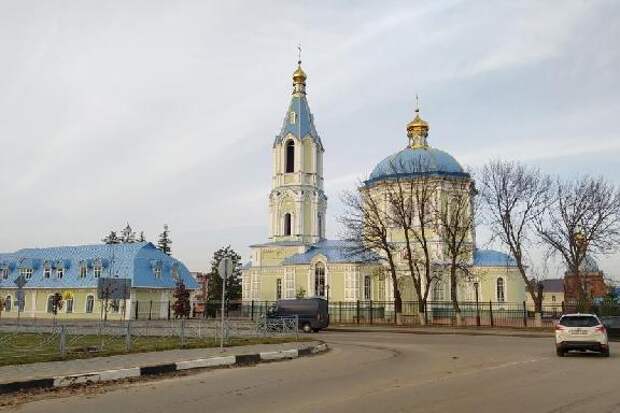 В Рассказово в храме Иоанна Богослова мужчина топором повредил икону