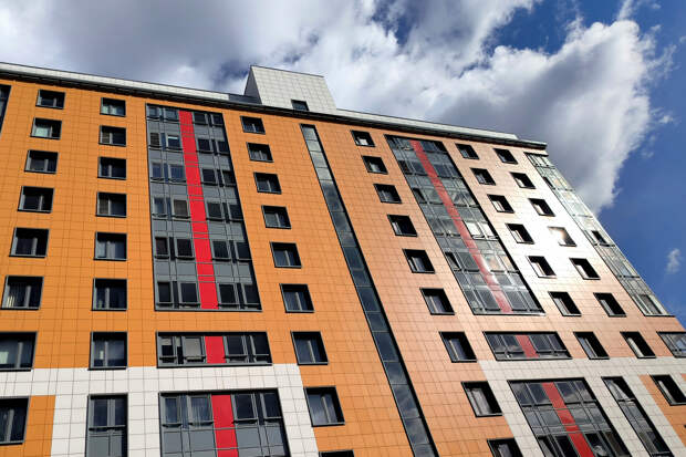 «В щели были напиханы тряпки, бумага и картон» Почти все квартиры в российских новостройках — с дефектами. Почему?