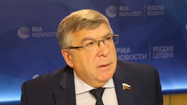 Сенатор Рязанский объяснил нюансы передачи данных между ПФР и НПФ