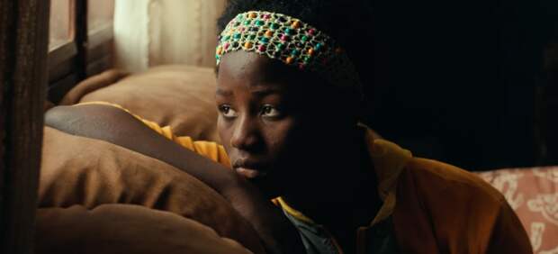 The movie, based on a true story, follows Phiona Mutesi (Madina Nalwanga), a 10-year-old living in the impoverished slum of Katwe in Kampala, Uganda.