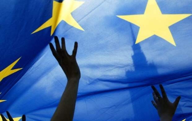 Еврокомиссия снова отложила рассмотрение безвизового режима Украины с ЕС Еврокомиссия снова отложила рассмотрение безвизового режима Украины с ЕС
