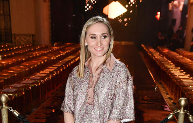 Вся жизнь на сцене.