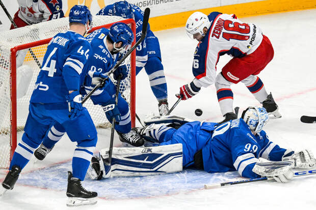 ЦСКА обыграл "Динамо" в матче регулярного чемпионата КХЛ