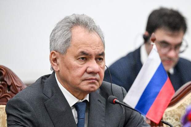 Шойгу прибыл в Пекин на переговоры с главой МИД Китая Ван И