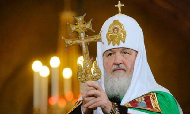 Патриарх Кирилл призвал православных молиться за мир на Украине 