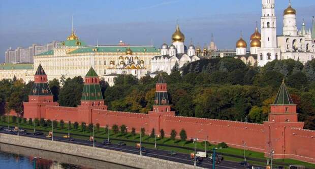 О споре башен Кремля и русском самосознании О споре башен Кремля и русском самосознании