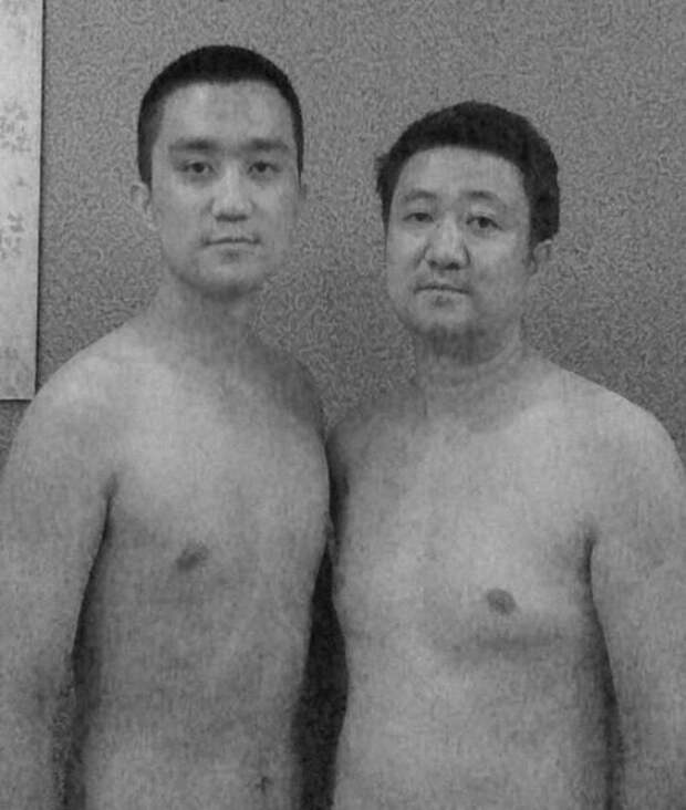 отец и сын фотографировались 30 лет вместе