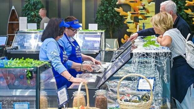 Скидку для участников СВО увеличили на рыбных рынках «Москва — на волне»