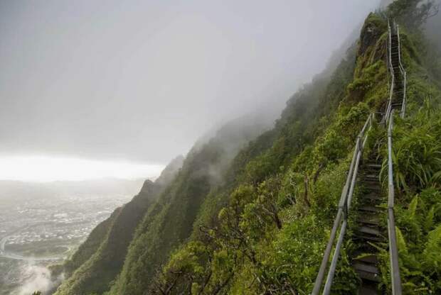Из-за туристов на Гавайях решили уничтожить знаменитую достопримечательность