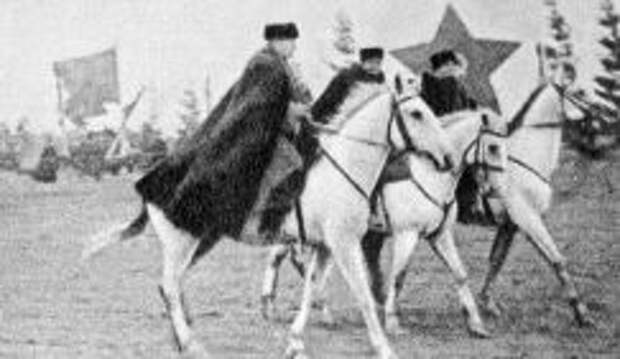 Казаки на параде в Белостоке, 1939 год