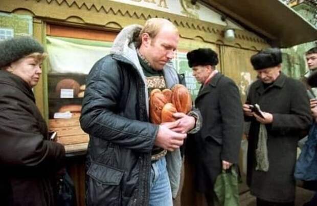 Подборка атмосферных кадров из 90-х