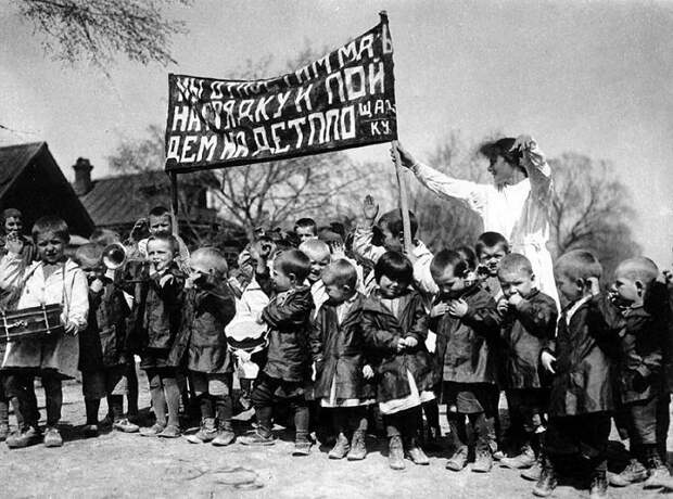 28. Первые ясли в деревне 100 лет назад, россия, фото