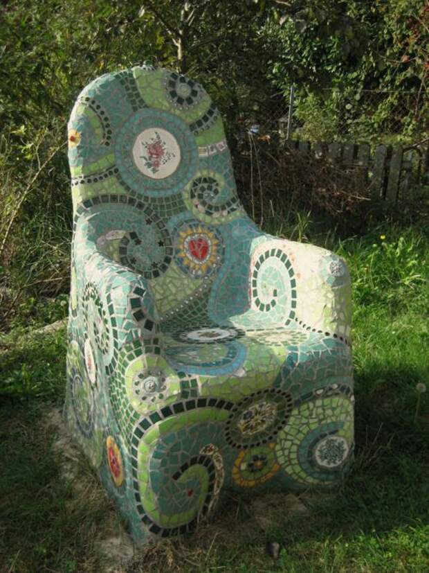 Mosaic garden chair, Waschbear Designs, Switzerland.  To purchase <a href=