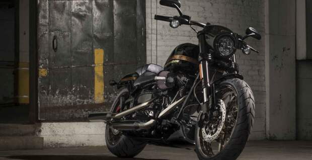 Harley-Davidson CVO Pro Street Breakout 2016 - очередной прорыв + видео