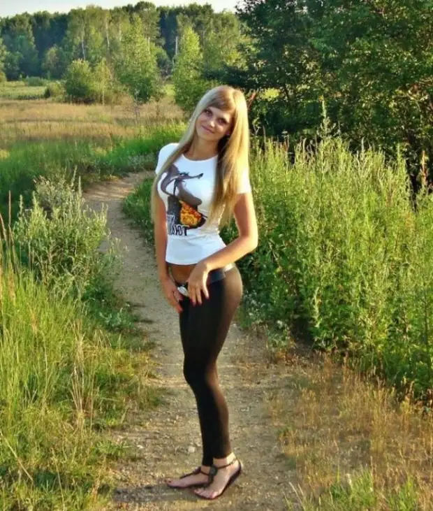 Симпатичные пользовательницы соцсетей Симпатичные пользовательницы соцсетей