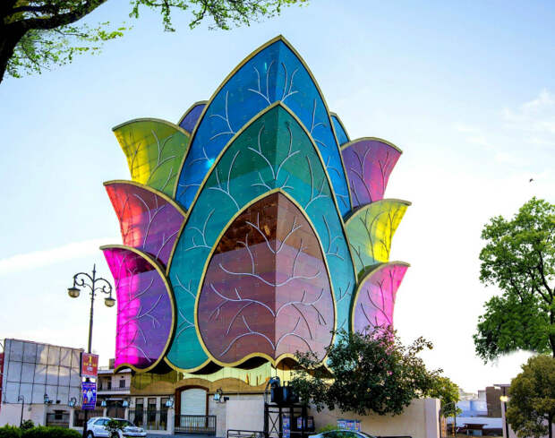 Здание ювелирной компании в Индии. | Фото: Pinterest.