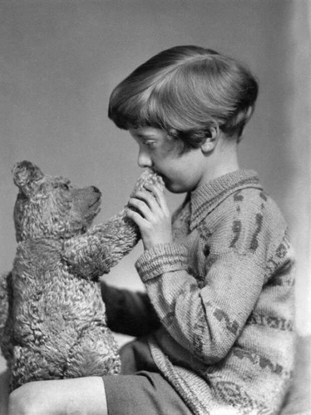 Реальный Винни-Пух и Кристофер Робин, 1927 год