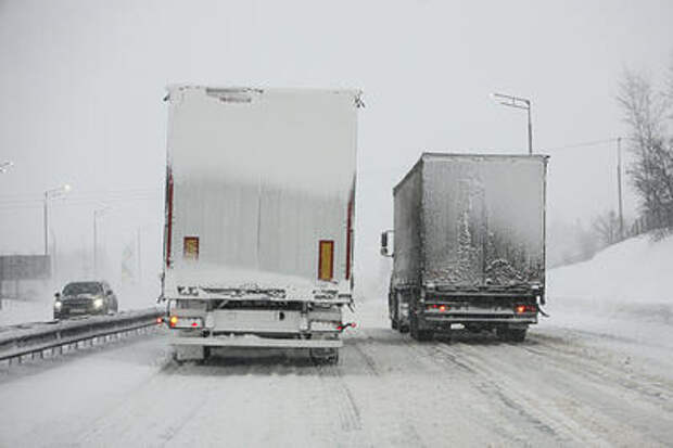 Движение грузовиков в сторону Сочи запретили