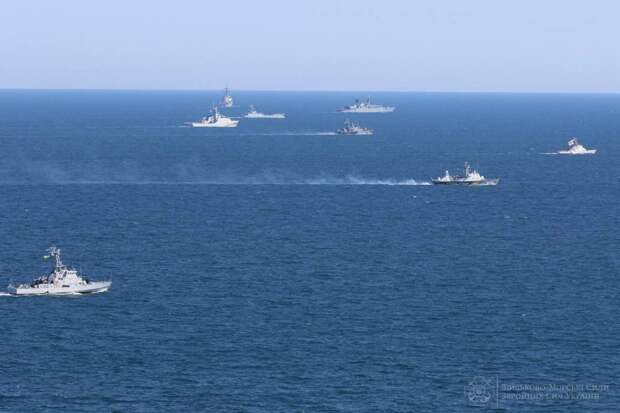 Маневры НАТО Sea Breeze в Черном море. Источник изображения: https://topwar.ru