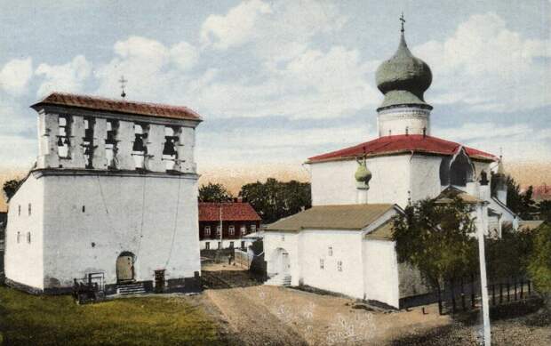 Паромо-Успенская церковь. Паромо-Успенская церковь.