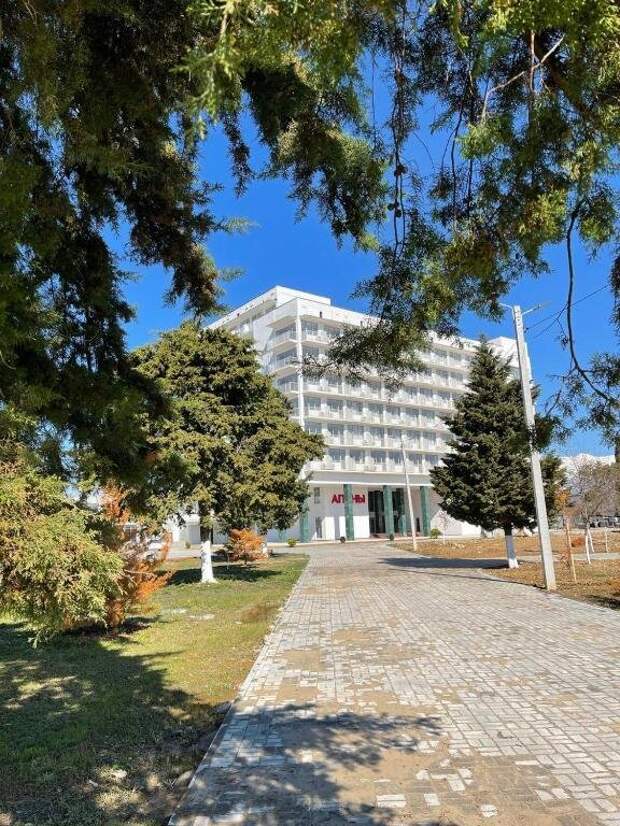Внешний вид отеля (фото с https://www.booking.com/hotel/xa/apsny-gudauta1.ru.html)
