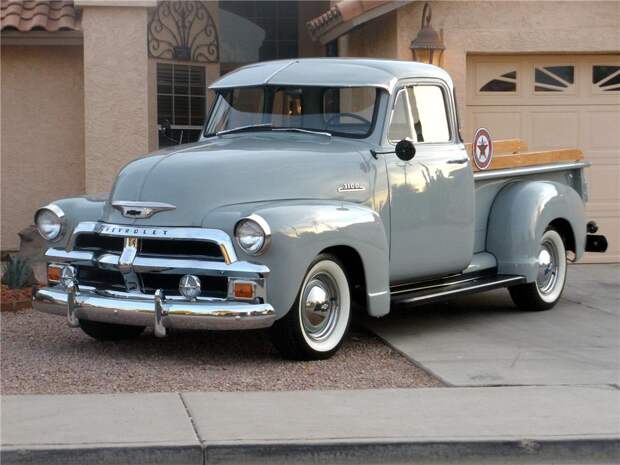 1954 год, Chevrolet 3100 из грузопассажирской линейки Chevrolet Advance Design. Грузовички этой линейки до сих пор являются одними из самых популярных «мишеней» для кастомайзеров и любителей отлдтаймеров. 1954 год, Chevrolet 3100 из грузопассажирской линейки Chevrolet Advance Design. Грузовички этой линейки до сих пор являются одними из самых популярных «мишеней» для кастомайзеров и любителей отлдтаймеров. chevrolet, автодизайн, красота